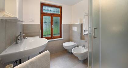 Apartment 'Luéisch Ketschu 1' with Mountain View, Shared Garden and Wi-Fi