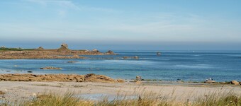 Ti Braz – Stunning House with Sea View, Private Pool & Wi-Fi in Plouguerneau