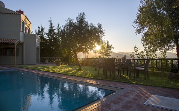 Pool - Villa 'Malathiros 6 with Private Pool' with Sea View, Wi-Fi and Air Conditioning (?a???????)