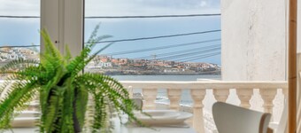 Maison de vacances 'Beach House El Poris 2' avec vue sur la mer, terrasse privée et Wi-Fi