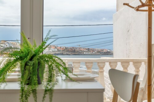 Vacation Home 'Beach House El Poris 2' with Sea View, Private Terrace and Wi-Fi