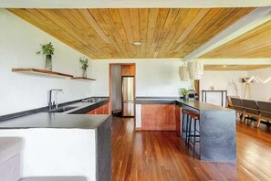 Panoramic House | Private kitchen