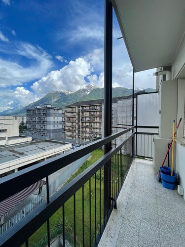Appartement 'Casa Rosa' avec vue sur montagne et balcon