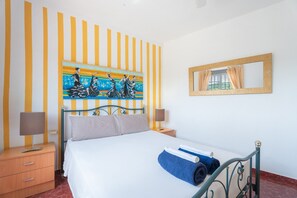 4 quartos, ferros/tábuas de passar roupa, Wi-Fi de cortesia