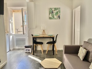TV - In the heart of Menton Old Town (Capucins) (Menton)