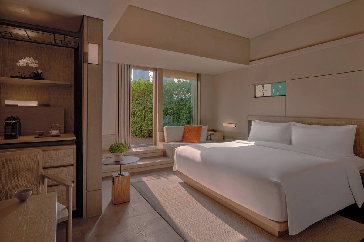 Habitación, 1 cama King size, Terraza (Shikumen View) | Ropa de cama de alta calidad, edredón y artículos del minibar gratis