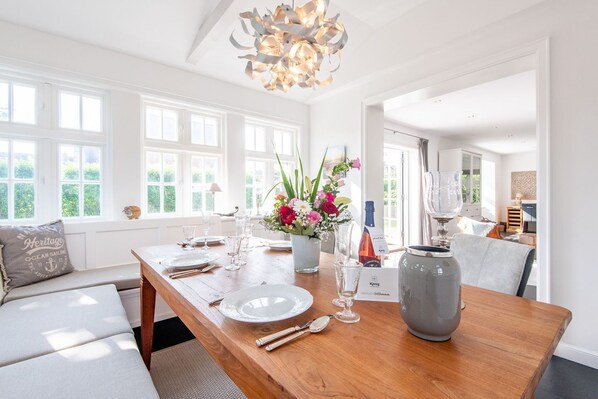 Dining - Weißes Rössl - Stadtnah. Kamin. Familie (Westerland)