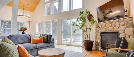 Smart TV, lareira, videogames