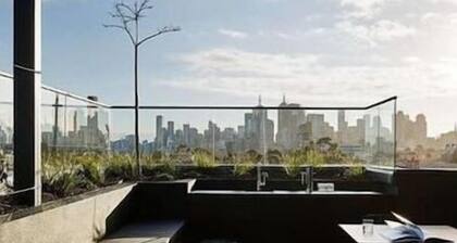 Lanbruk Richmond Hill Studio Apartment