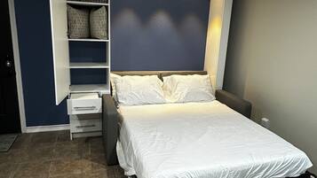 1 bedroom, iron/ironing board, WiFi, bed sheets