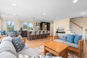 電視、壁爐、乒乓球設施