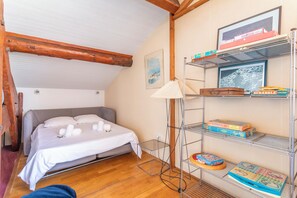 3 bedrooms, iron/ironing board, WiFi, bed sheets - La Panoramique du Port - Welkeys (Bandol)