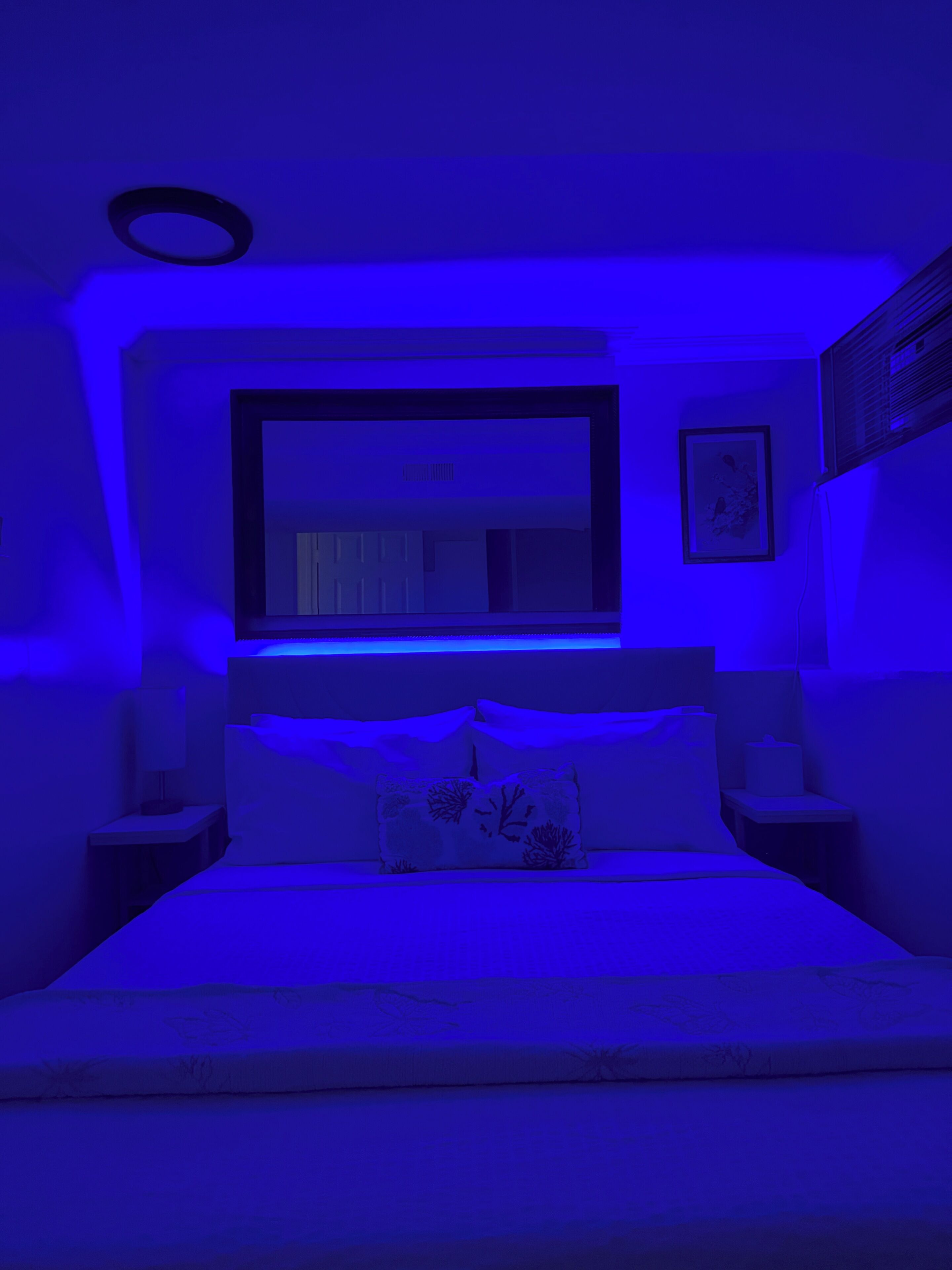 1 habitación, tabla de planchar con plancha, wifi gratis y ropa de cama 