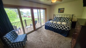 2 bedrooms, WiFi, bed sheets - East Jordan Condo across the street from the beach! (East Jordan)