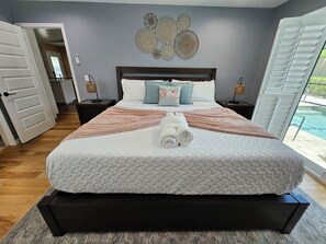 3 soverom, skrivebord, strykejern/-brett og wi-fi