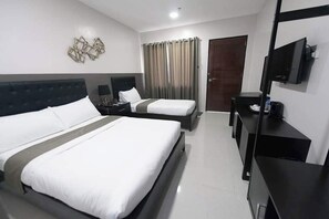 Executive Single Room | Blackout drapes, iron/ironing board, free WiFi - Bumble V Subic Hotel (Morong)