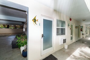 Property grounds - 2 bedroom 5th miami beach (Miami Beach)