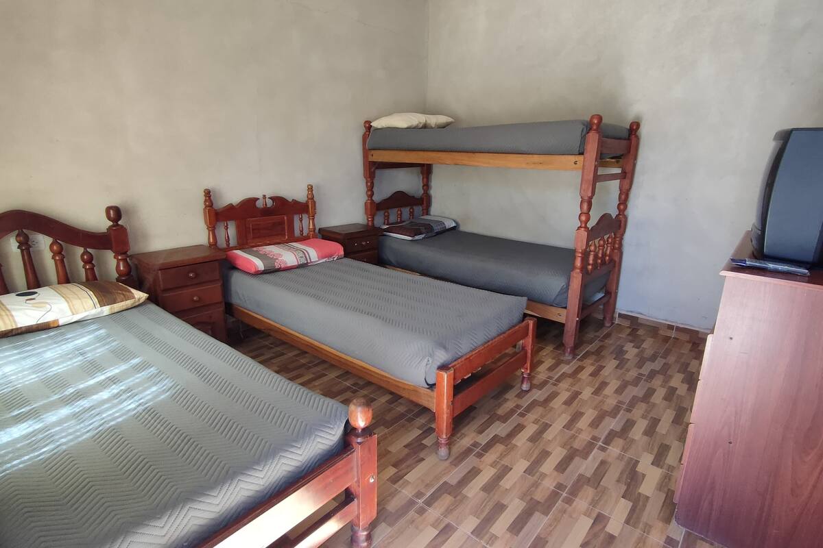 Standard Quadruple Room | WiFi (free)