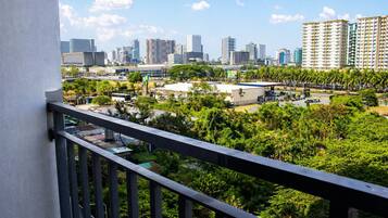 Kondominium Keluarga, balkon, pemandangan kota | Pemandangan kota