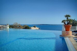 Pool - Upstays Terrace Pool Parking 40m² Apartment (Cannes)