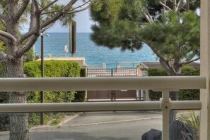 Property grounds - Upstays Sea View 50m² Apartment Bocca (Cannes)