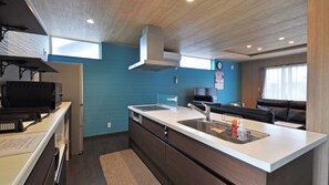 Fridge, microwave, cookware/dishes/utensils - Room only Popular Biei condominium BBQ set avai / Kamikawa-gun Hokkaidō (Kamikawa-gun)