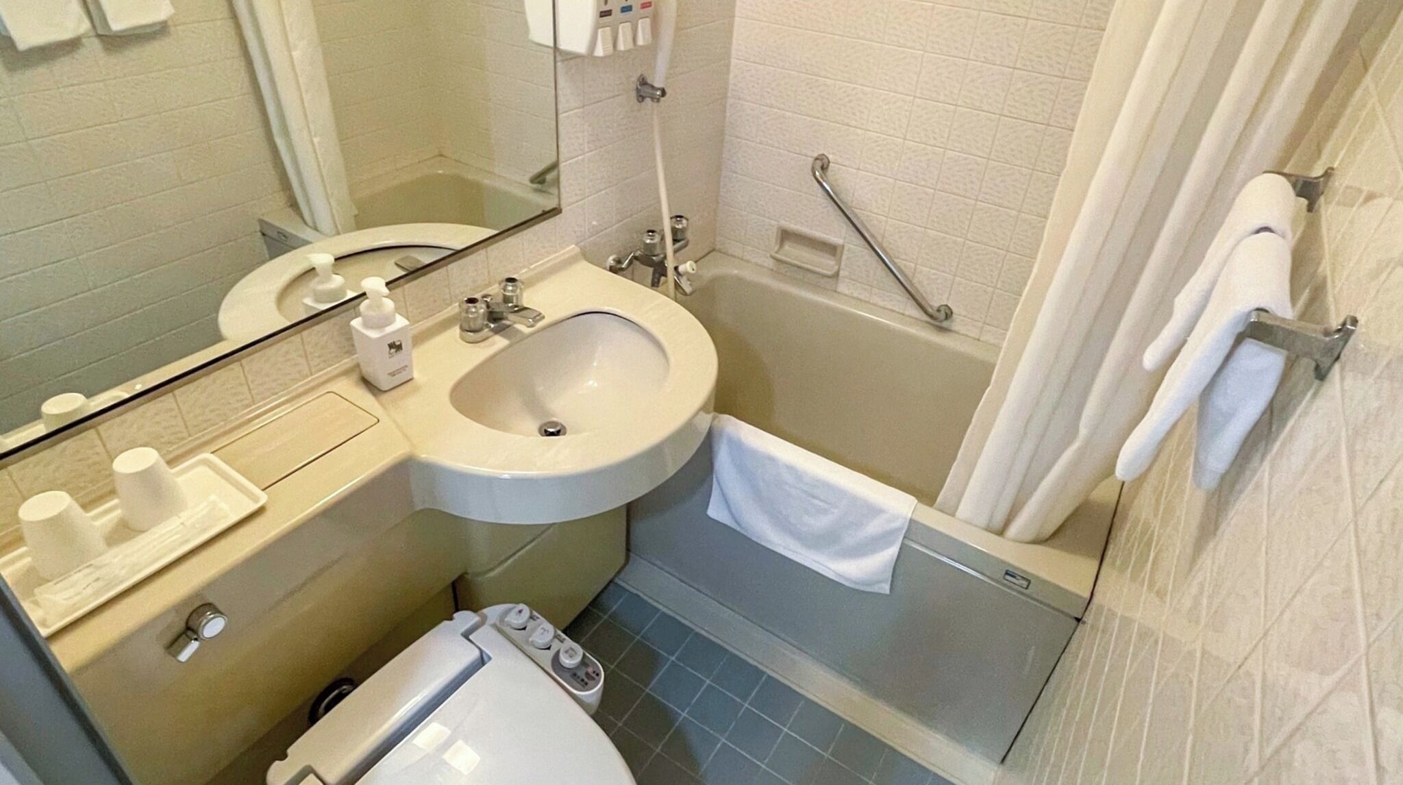 Hair dryer, towels