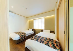 2 bedrooms, desk, free WiFi, bed sheets - Yadoya Suzume 53m2 semidouble beds 3 futonsJ / Taito-ku Tokyo (Taito-ku)