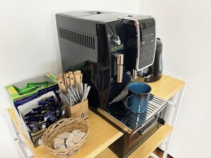 Fridge, microwave, stovetop, cookware/dishes/utensils