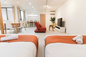 1 habitación, escritorio, wifi gratis y ropa de cama 