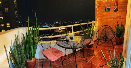 Outdoor dining. Apartamento Paraguayo - Micro Centro