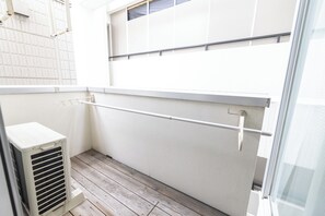 Interior - Ideal Dotonbori location 2 beds for up to 4 pax - South Point / Osaka Ōsaka (Osaka)