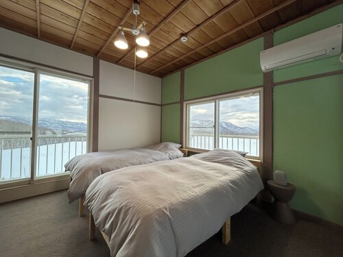 360 degree mountain views / Isoyagun Hokkaidō