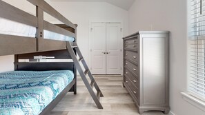 4 chambres, Wi-Fi gratuit, draps fournis