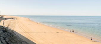 VELBAR - Nice flat in front of the sea and with free Wifi