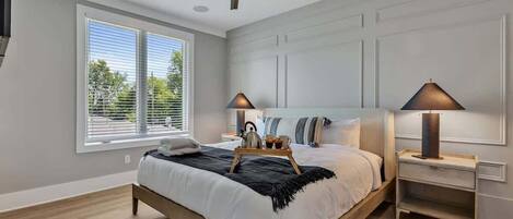 16 Schlafzimmer, Bügeleisen/Bügelbrett, Reisekinderbett