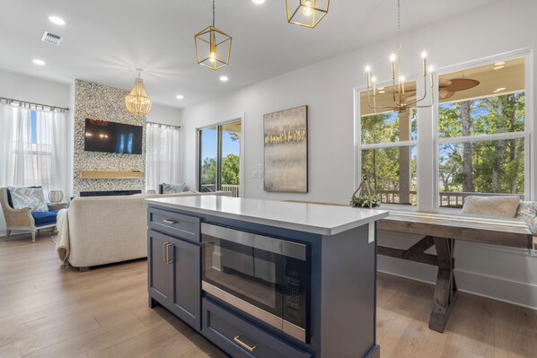 Interior - Seaside Serenity Boutique Home (Gulfport)