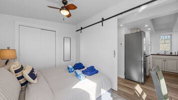 1 bedroom, desk, iron/ironing board, free WiFi