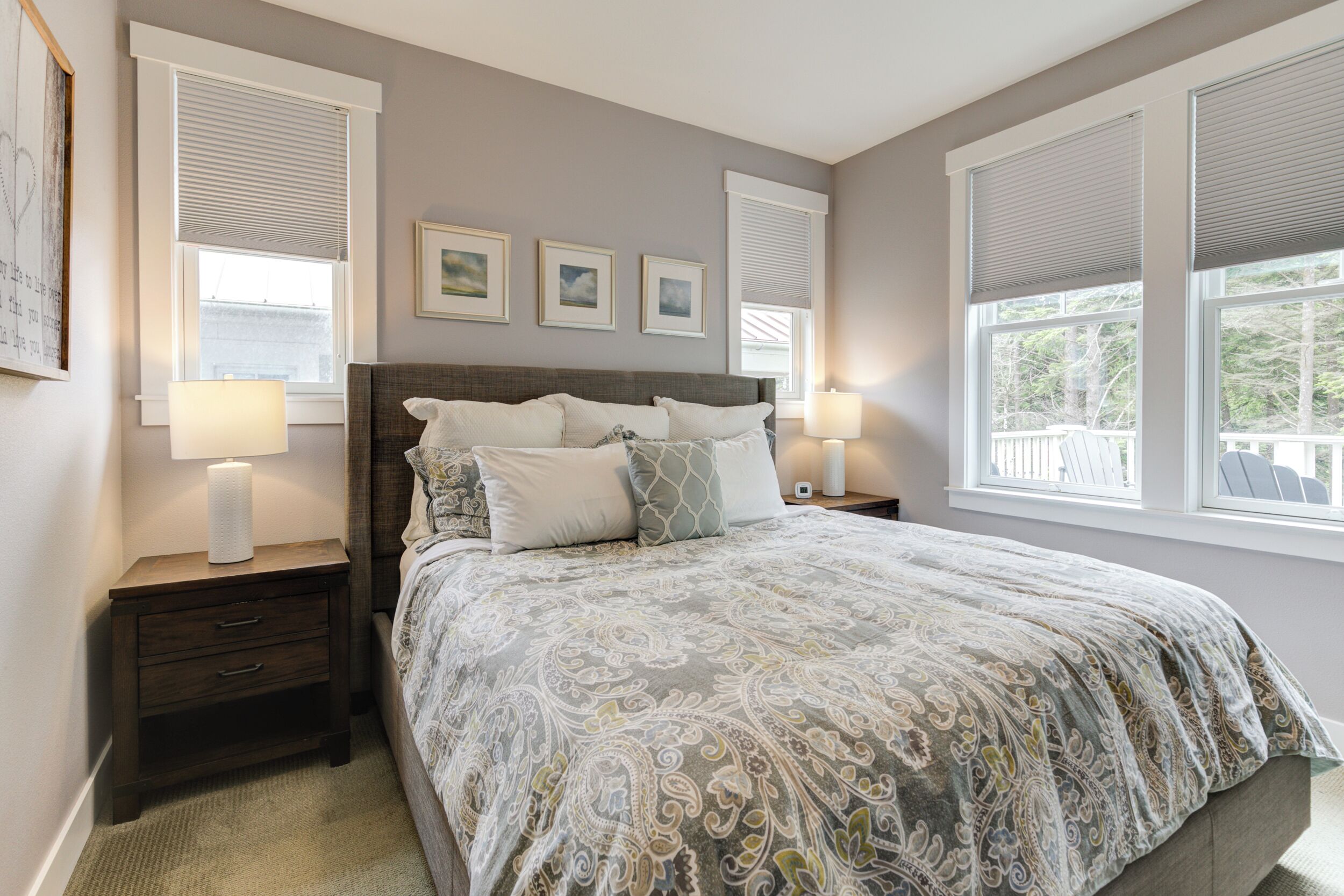 4 bedrooms, desk, iron/ironing board, free WiFi