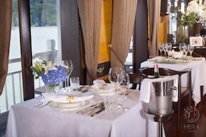 Free daily local cuisine breakfast  - Hera Grand Luxury Cruise (Ha Long)