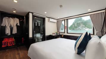 Desk, laptop workspace, soundproofing