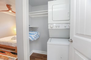 Interior - Sojourn Shell Suite 2 BR 2 BA at Beach Cottages (Norfolk)