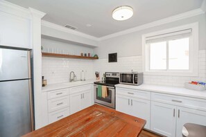 Coffee/tea maker, fridge, microwave, electric kettle