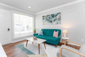 TV - Sojourn Salt Suite 2 BR 2 BA at Beach Cottages (Norfolk)