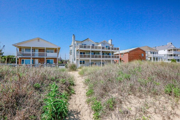 Exterior - Sojourn Salt Suite 2 BR 2 BA at Beach Cottages (Norfolk)