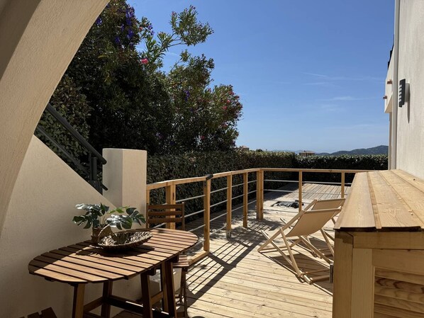Terrace/patio - L'appartement Le Levant au Lavandou (LE LAVANDOU)