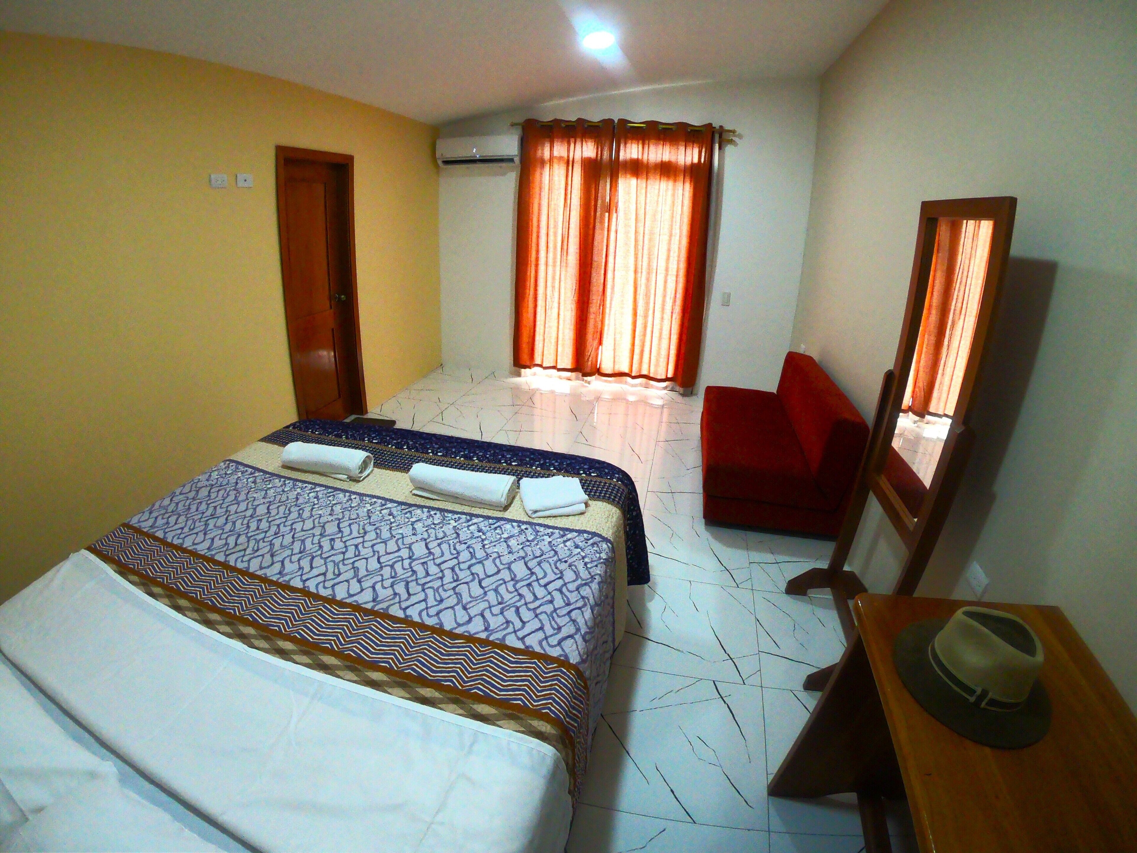 1 bedroom, WiFi, bed sheets