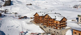 Apartment for 8/10 people in a new residence on the slopes