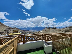 ลานระเบียง/นอกชาน