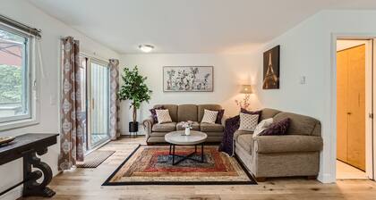 Cool Townhome opp to Crossroads Mall - 5/10 mins to Microsoft, Redmond, Kirkland